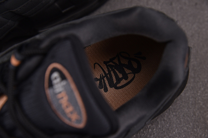 NK Air Max 95 Central Cee Live Yours HQ6457-001