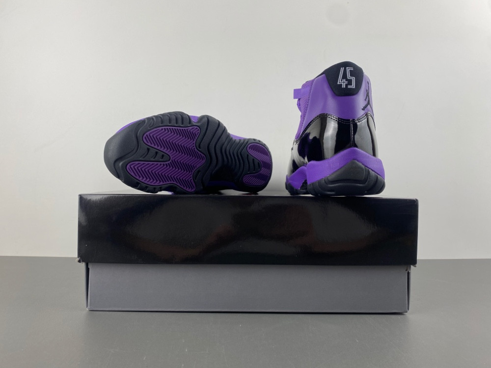 Air Jordan 11 Retro CT8012-5000