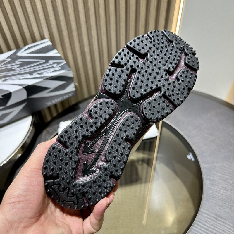 OFF-WHITE BE RIGHT BACK