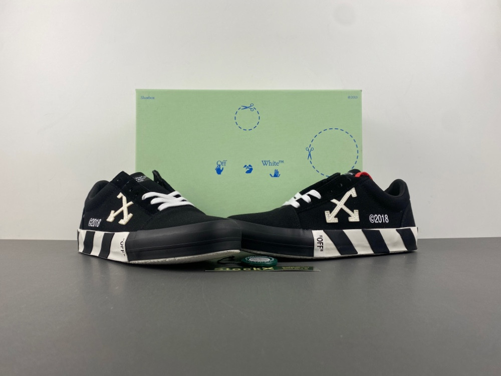 OFF-WHITE Virgil Abloh Vulc Low Top
