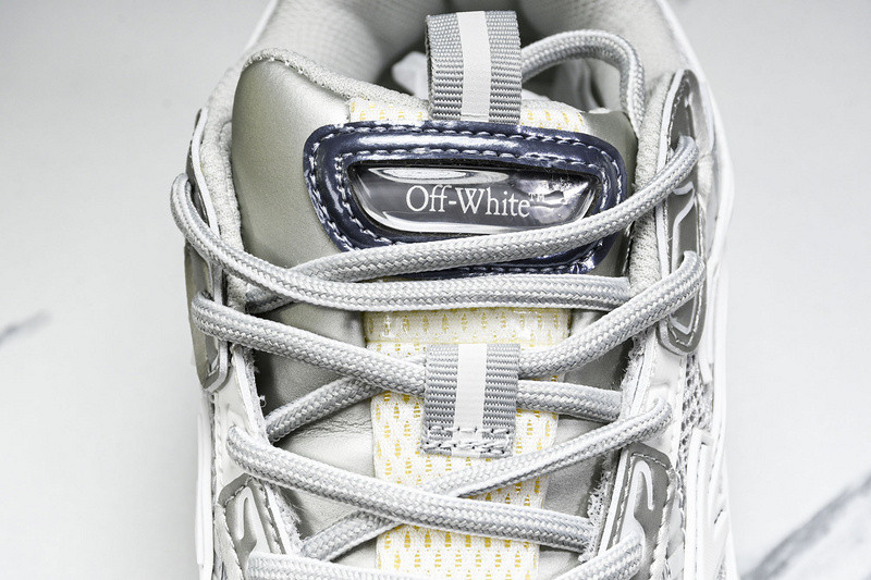 OFF-WHITE BE RIGHT BACK