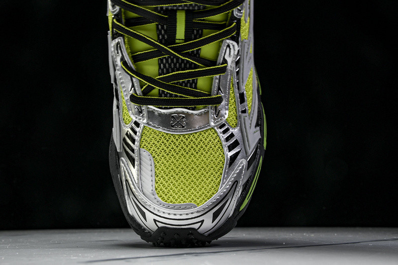 OFF-WHITE BE RIGHT BACK