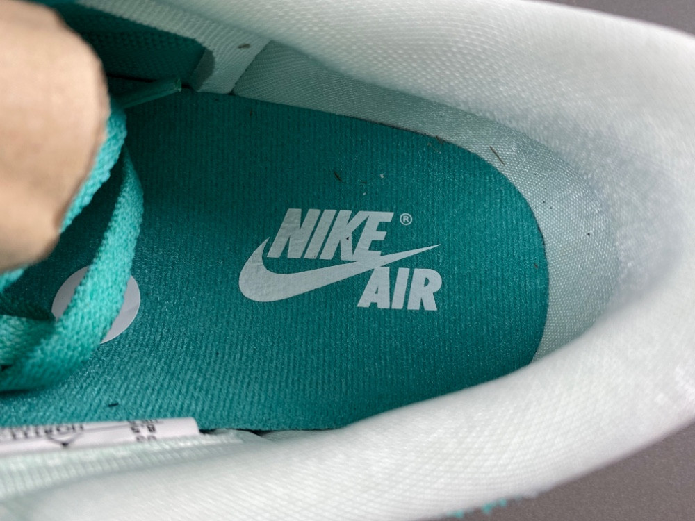 Air Jordan 1 Low OG “Washed Teal” WMNS HQ8111-300