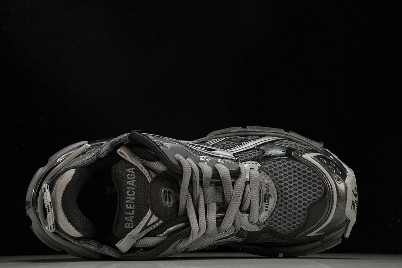 Balenciaga Runner W3RBR1515