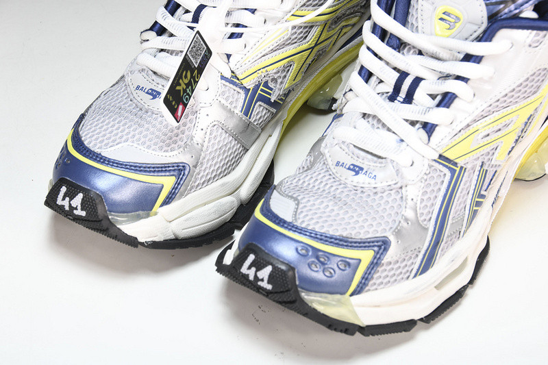 Balenciaga Runner W3RB5-9174
