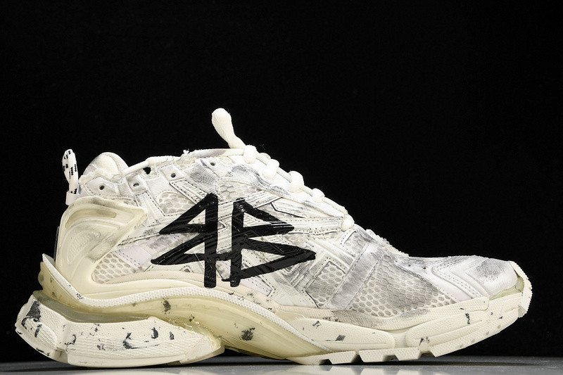 Balenciaga Runner 677402 W3RBQ 9010