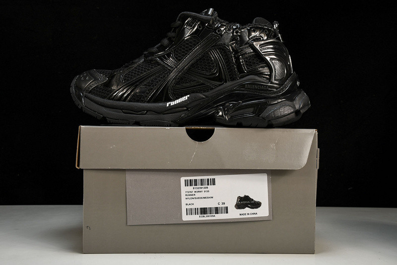 Balenciaga Runner W3RNY-0135