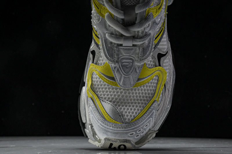 Balenciaga Runner W3RXP-9710