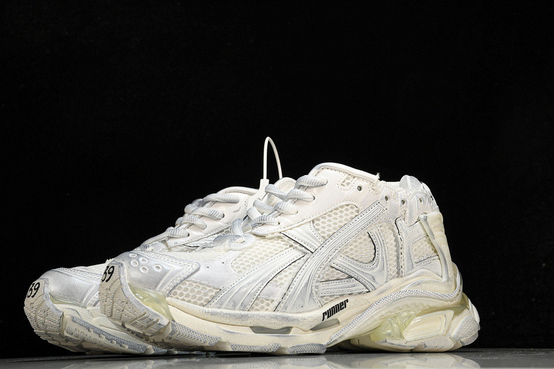 Balenciaga Runner W3RBW-0102