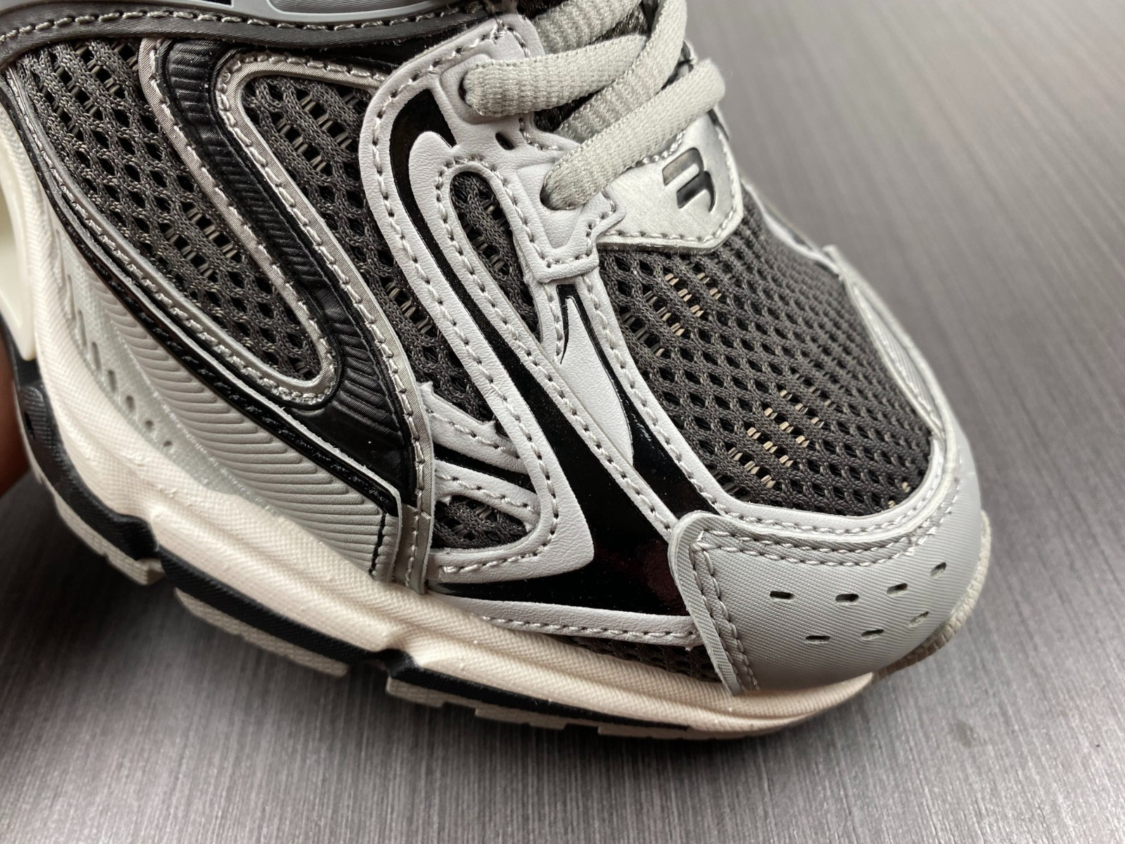 Ba*len*cia*ga xpander  653870 w2ra3 1212