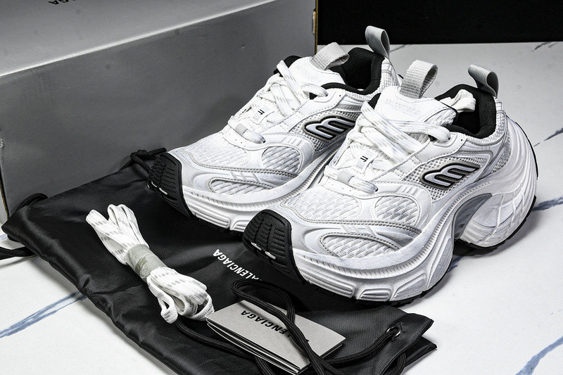 Balenciaga 6XL Sneaker
