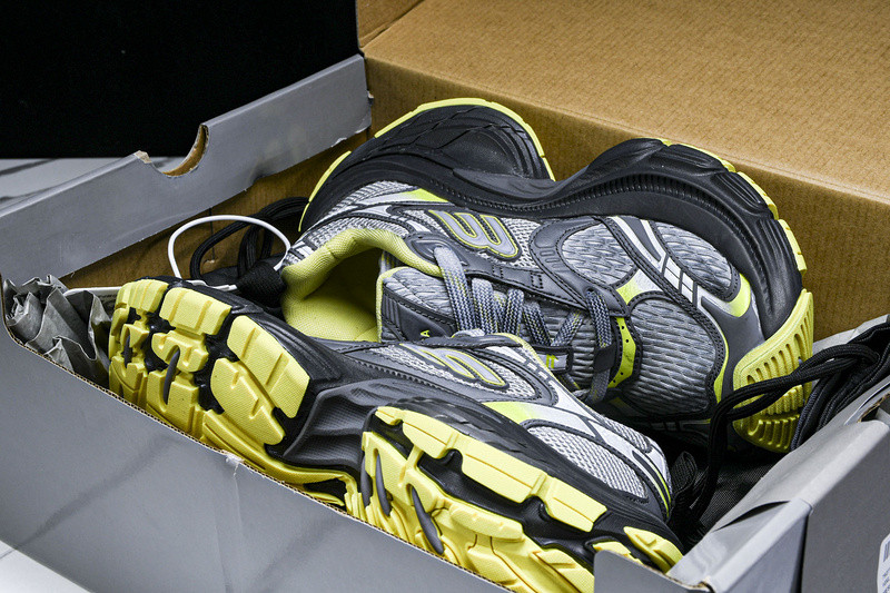 Balenciaga 10XL Sneaker