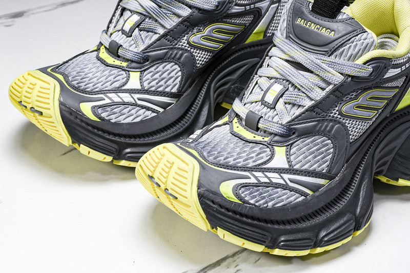 Balenciaga 10XL Sneaker