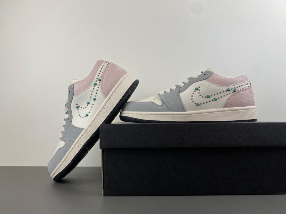 Air Jordan 1 Low IH7319-001