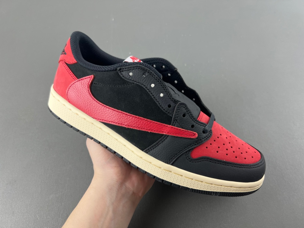 Travis Scott x Air Jordan 1 Low DM7866-061