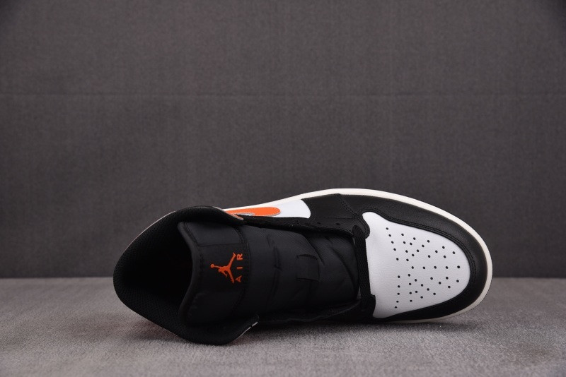 Air Jordan 1 Mid Black Toe Starfish DQ8426-801