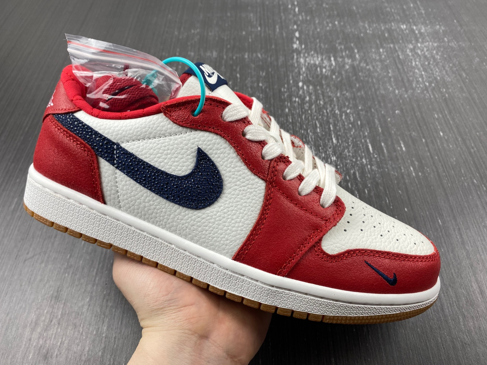 AIR JORDAN 1 LOW DZ0790-100