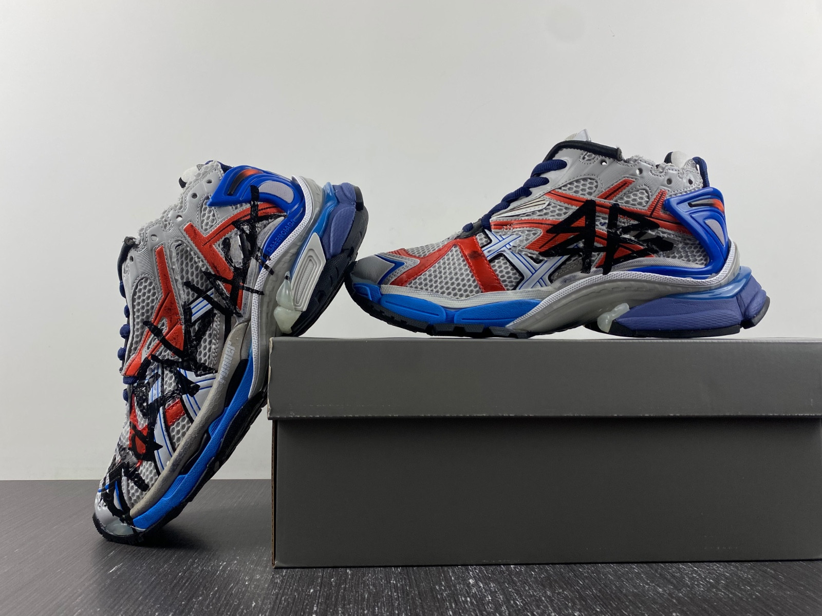 Ba*len*cia*ga runner 677403-w3rb6-1264