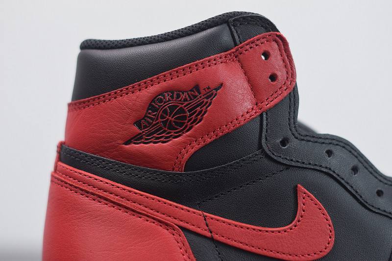 Air Jordan 1 Retro High OG Bred 555088-001