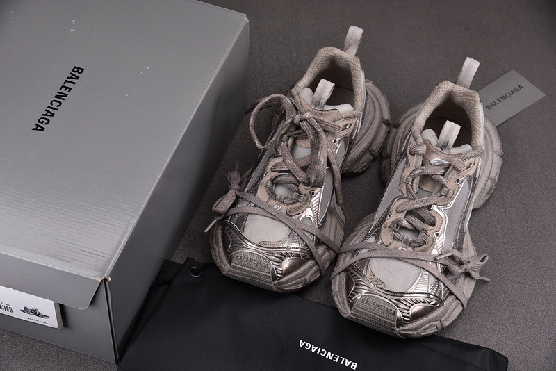 Ba*len*cia*ga phantom sneaker 734734 wtrmh 2200