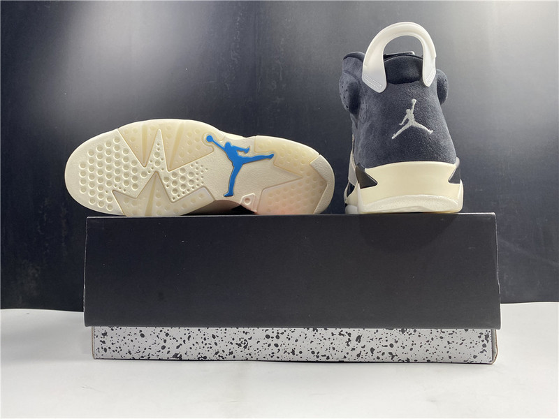 Air Jordan 6 WMNS “Tech Chrome” CK6635-001