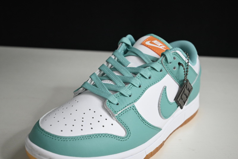 Nike Dunk Low DV2190-100