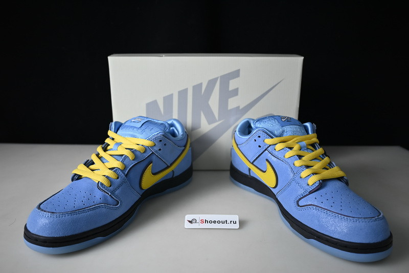 The Powerpuff Girls x Nike SB Dunk Low “Bubbles FZ8320-400