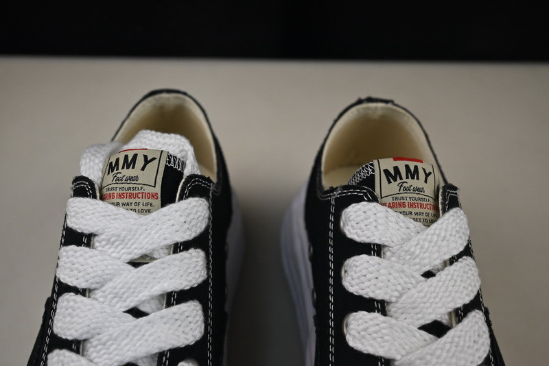 Ma*s*n mihara sneakers