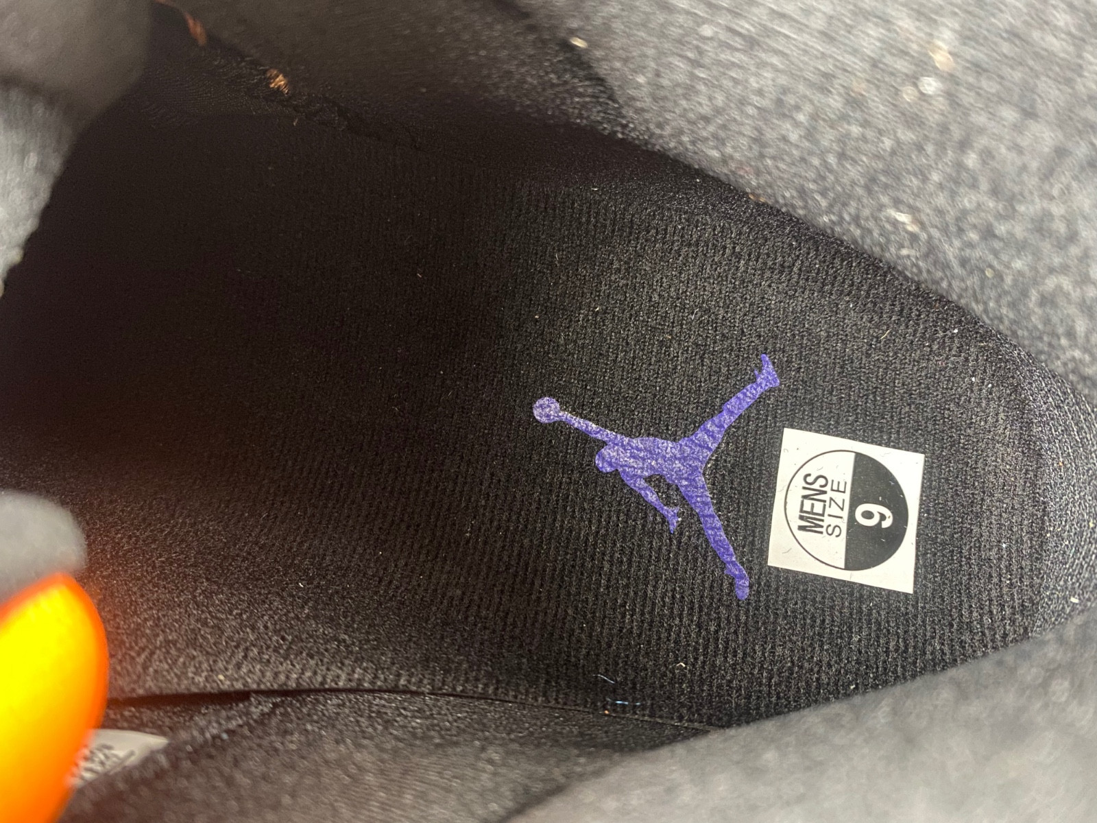 Air Jordan 11 CT8012-800