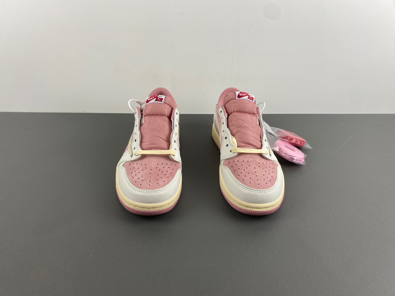 Air Jordan 1 Low Travis Scott DM7866-600