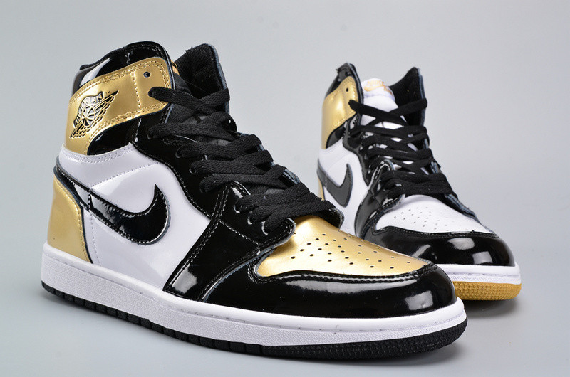Air Jordan 1 Retro High OG NRG ComplexCon “Top 3 Gold” 861428-001