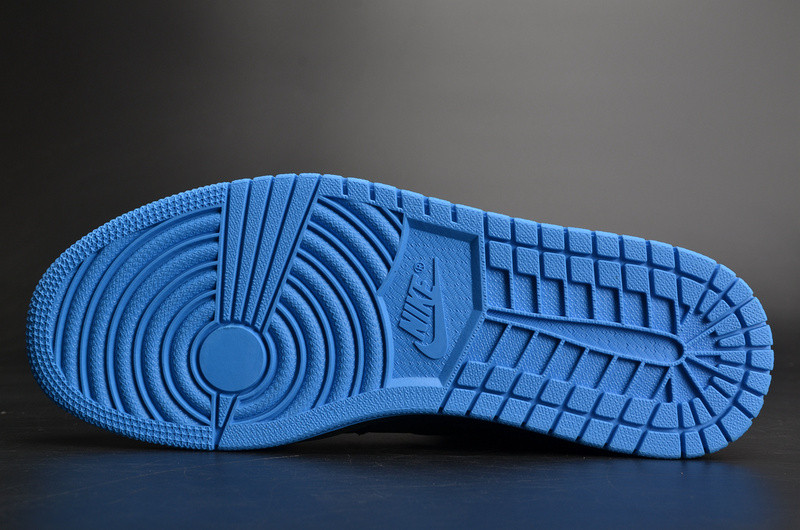 Air Jordan 1 Retro High OG “Quai 54”  Black/Italy Blue-University Red mens AH1040-054