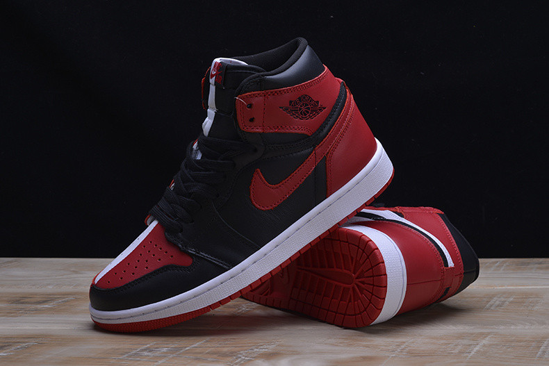 Air Jordan 1 Retro OG High Homage To Home 861428-061