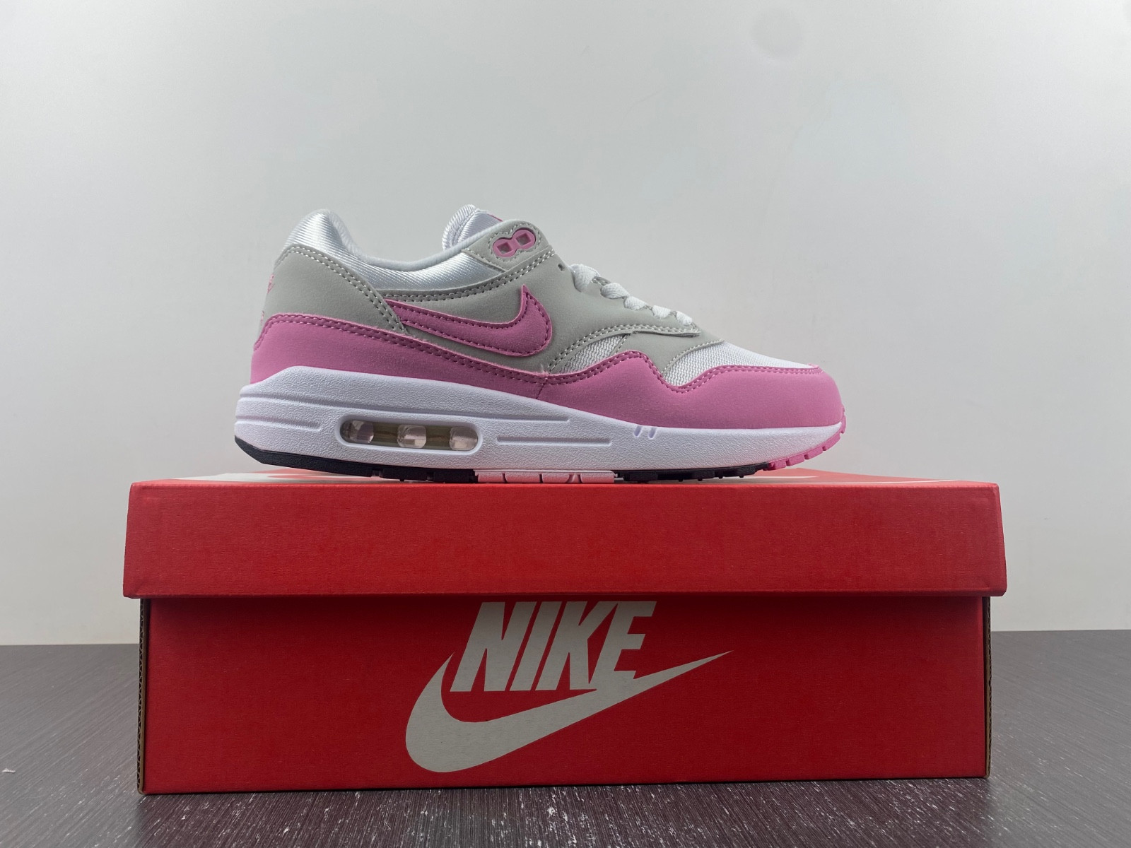 Nike Air Max 1 WMNS “Fuchsia Dream“ DZ2628-001