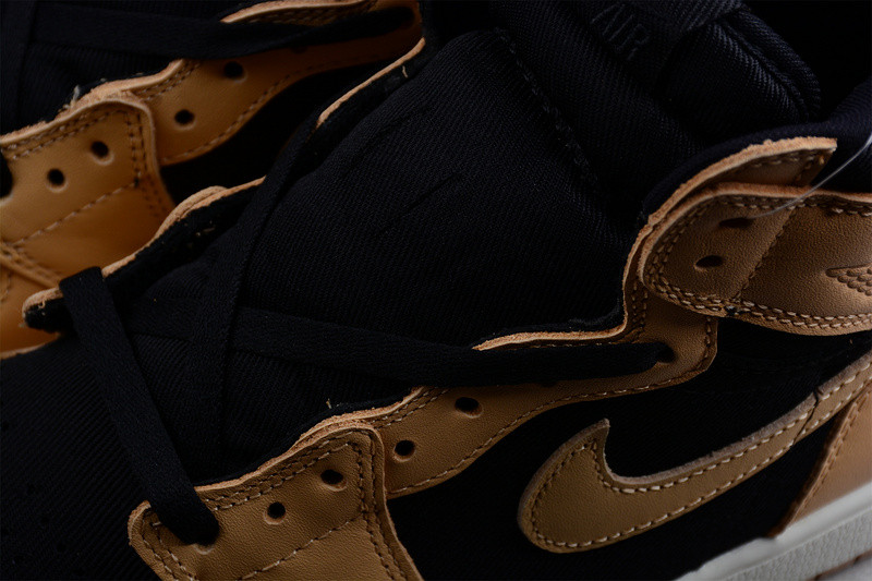 Air Jordan 1 High OG “Heirloom” 555088-202