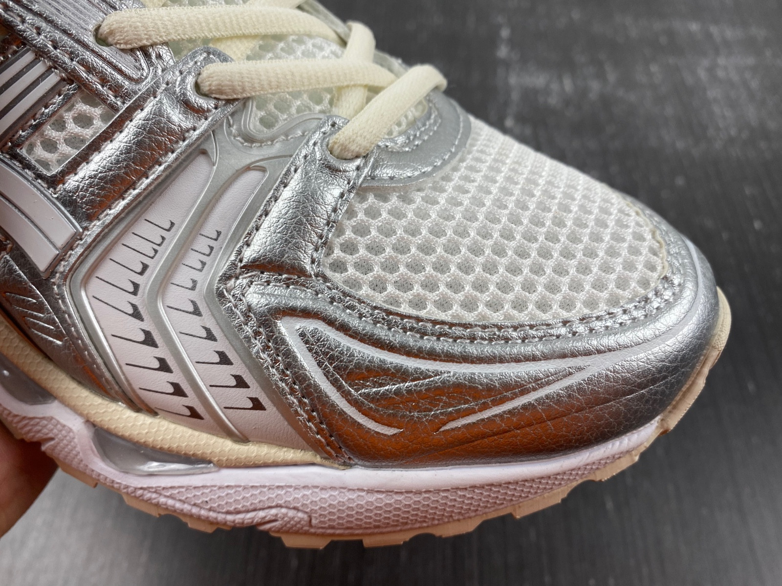 As*ic*s gel-kayano 14  1201a457-100