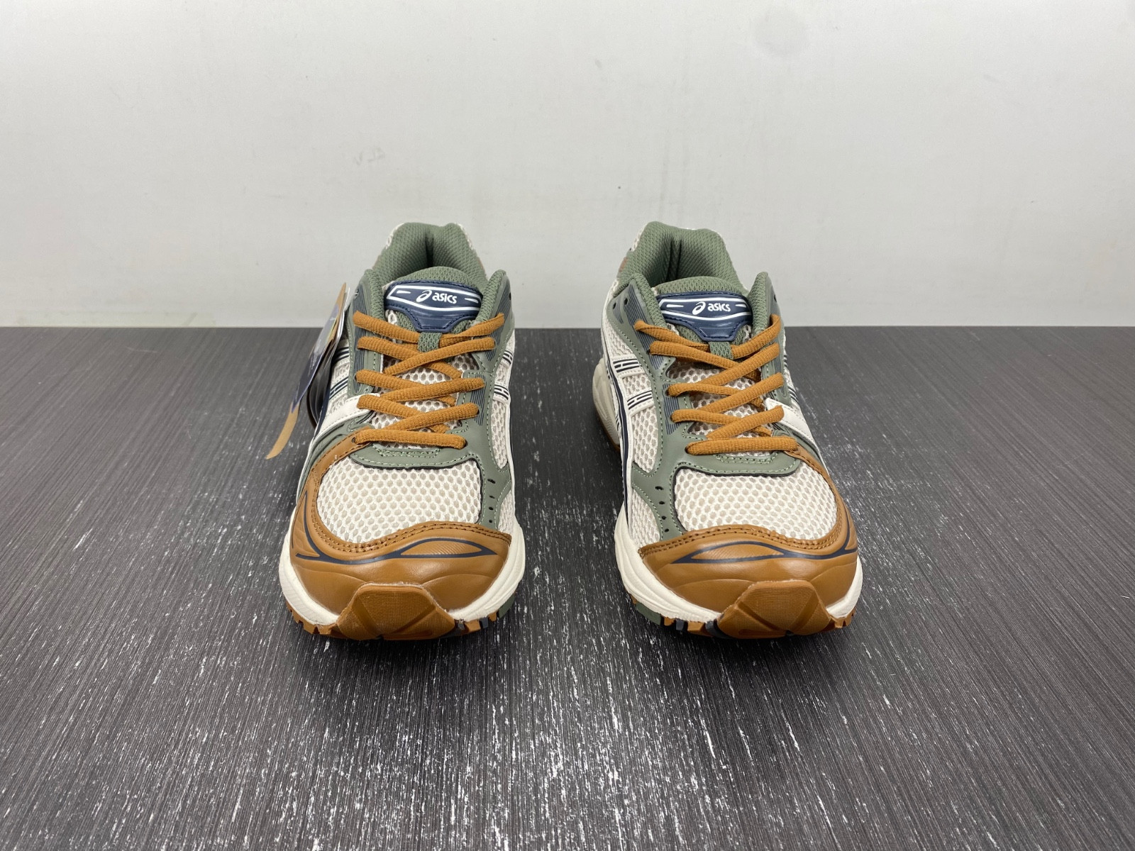 As*ic*s gel-kayano 14  1201a019-250