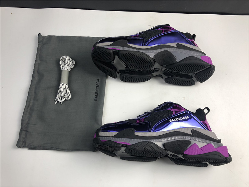 BLCG Triple S 524039-W2FW1-1976