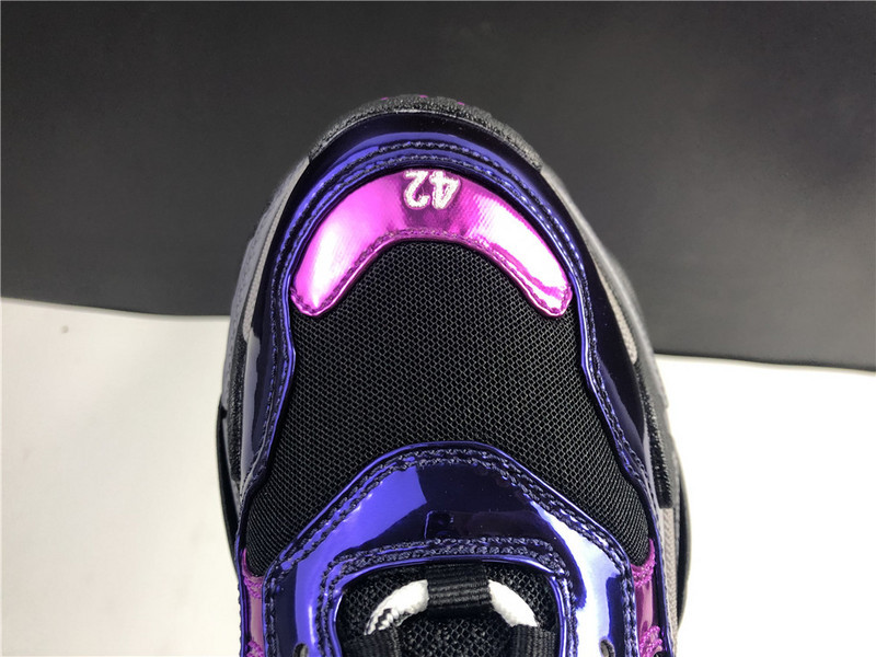 BLCG Triple S 524039-W2FW1-1976