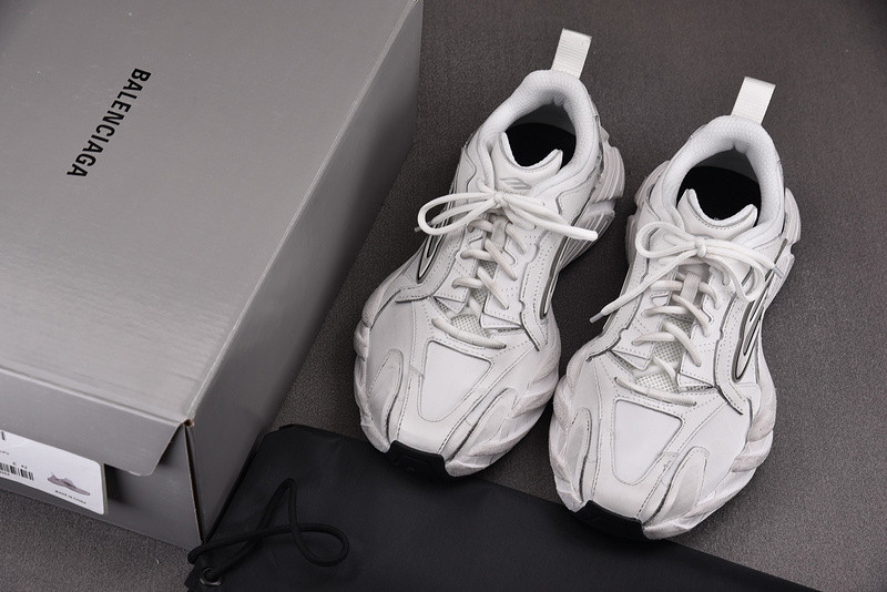 Ba*len*cia*ga sneaker 825418 wdtsc 9110