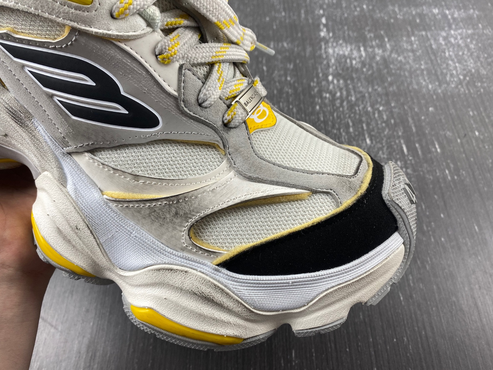 Ba*len*cia*ga cargo  784341 w2mv1 1170