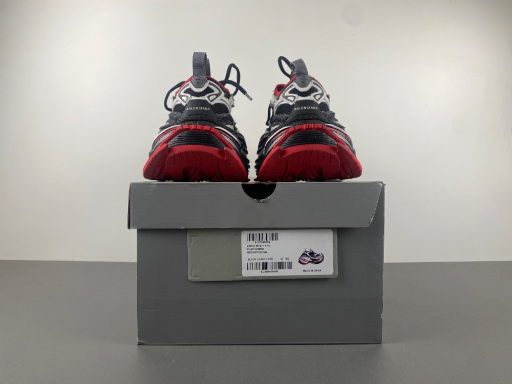 Balenciaga Sneaker 821137 WPLTF 1160