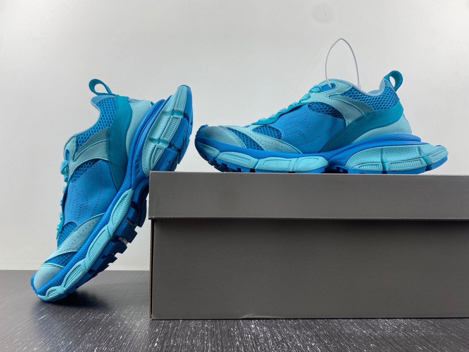 Ba*len*cia*ga 3xl  759693 w3xli 0510