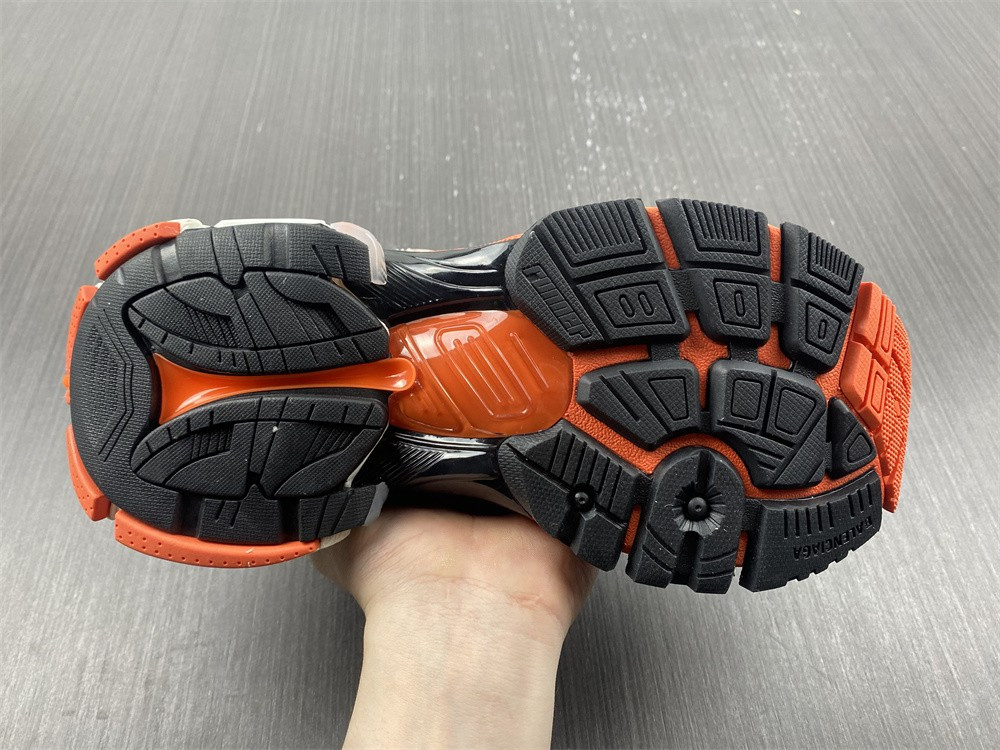 Ba*len*cia*ga runner  677402 w3rb7 9051