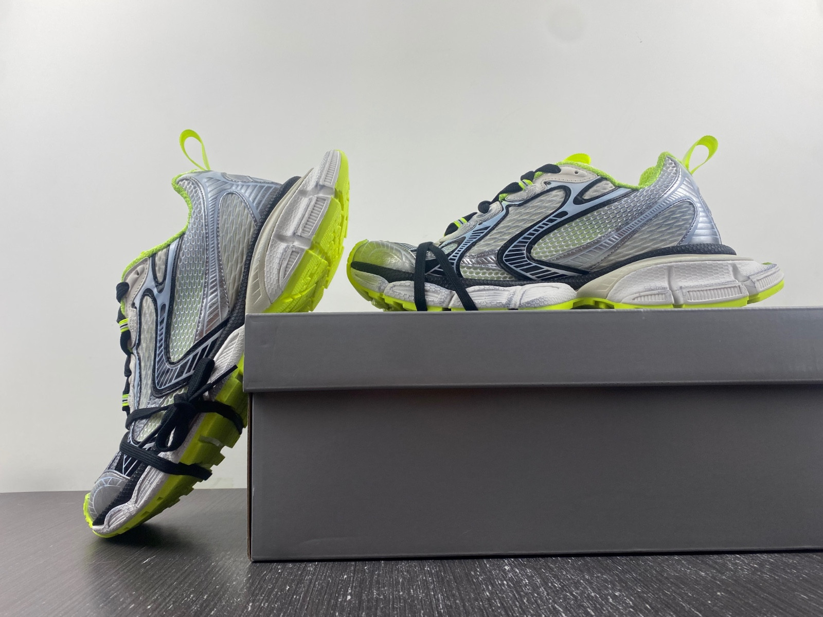 Ba*len*cia*ga 3xl  734734 w3xl6 9031