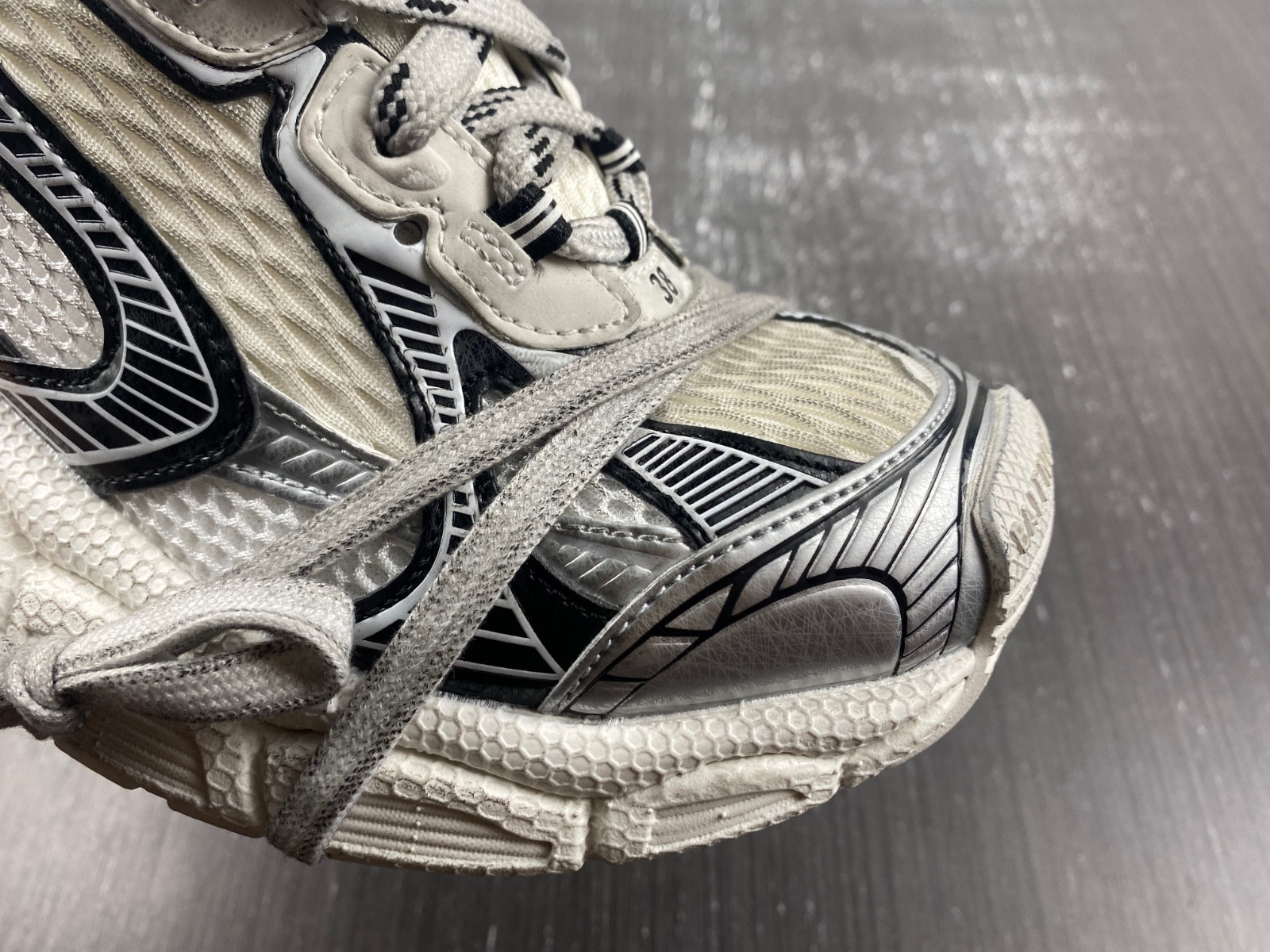 Ba*len*cia*ga 3xl  734731 w3xl4 9710