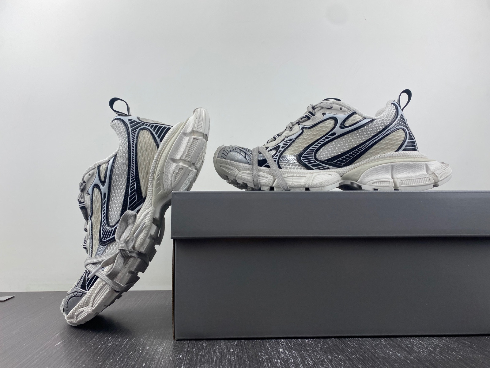 Ba*len*cia*ga 3xl  734731 w3xl4 9710