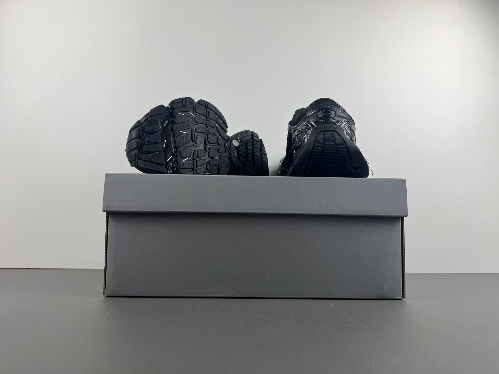 Ba*len*cia*ga sneaker 803681-w3st4-1000