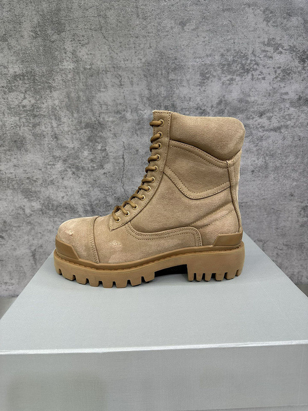 Ba*len*cia*ga boots