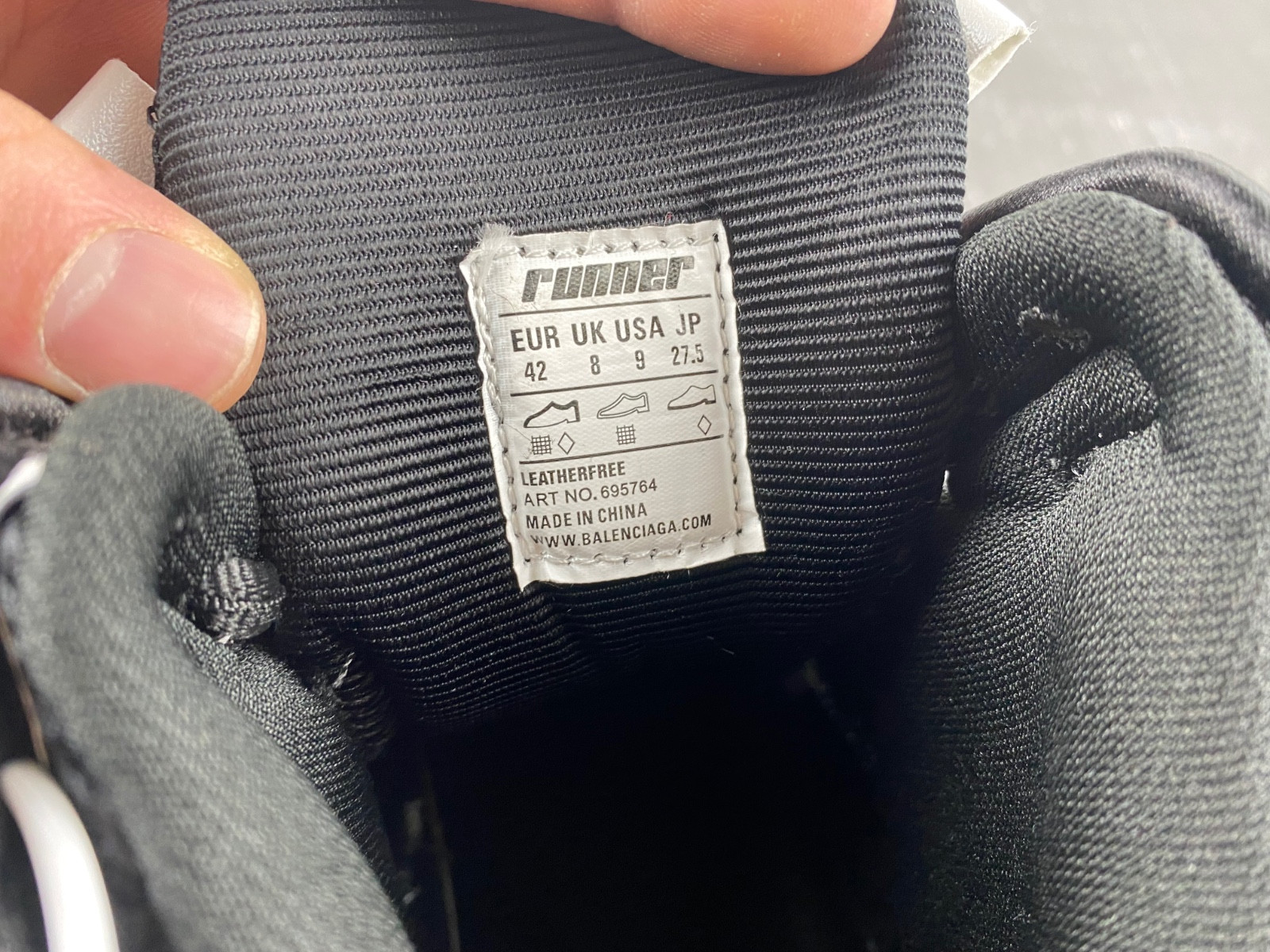 Ba*len*cia*ga runner 695764 w3rh2 9010